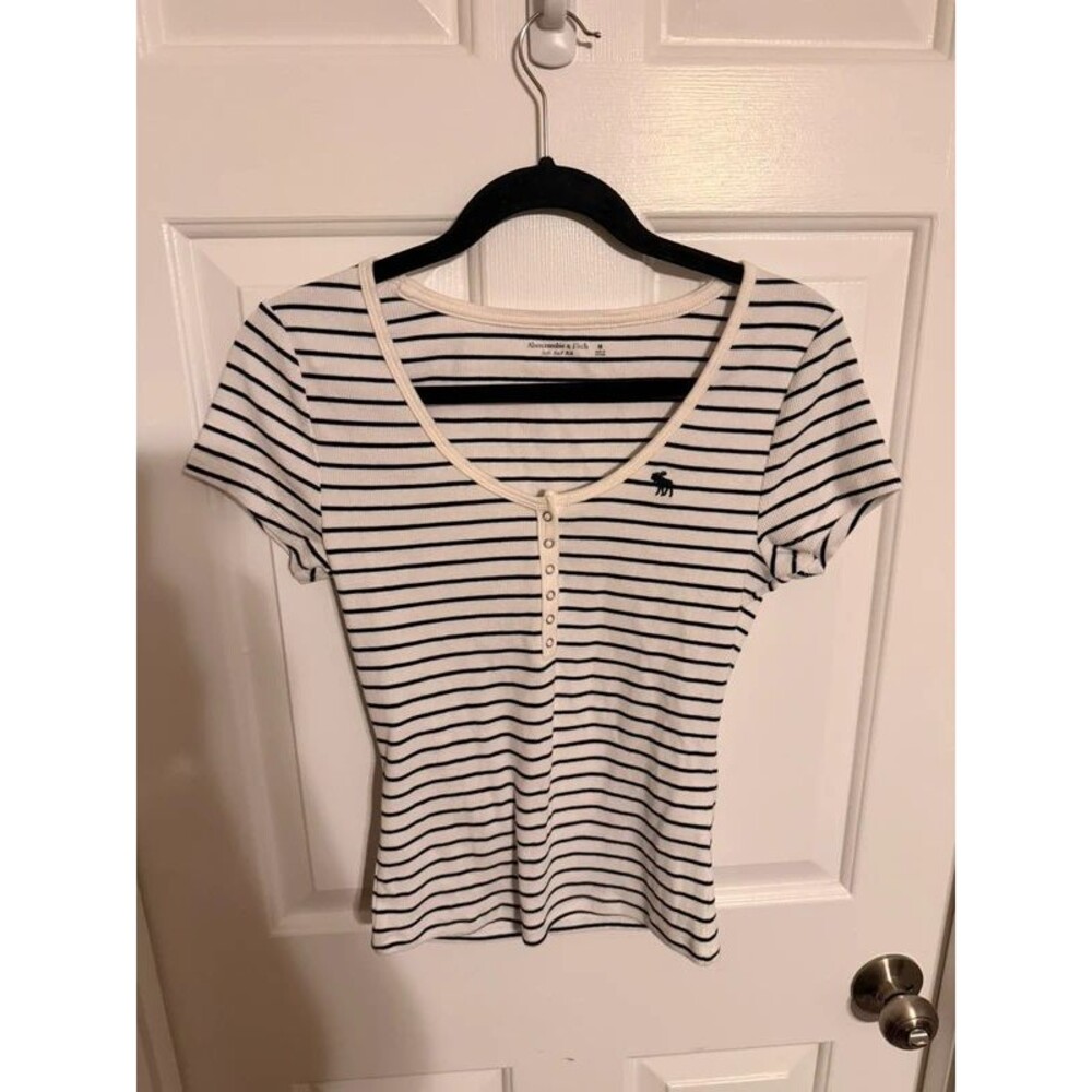 Abercrombie & Fitch Womens Medium Short Sleeve Henley Striped Ribbed Top